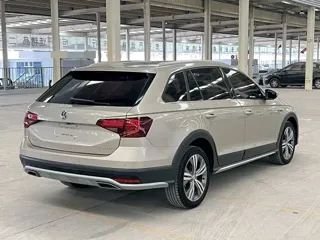 Volkswagen C-TREK 2020 купить из Китая, цена 1 396 000 ₽ — Suifenhe Auto