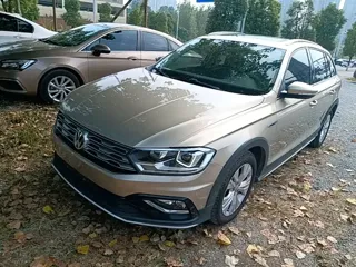 Volkswagen C-TREK 2018 купить из Китая, цена 1 280 000 ₽ — Suifenhe Auto
