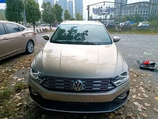 Volkswagen C-TREK 2018 купить из Китая, цена 1 280 000 ₽ — Suifenhe Auto