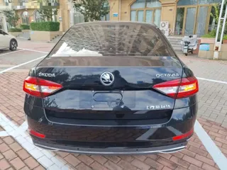 Skoda Octavia 2018 купить из Китая, цена 1 429 000 ₽ — Suifenhe Auto