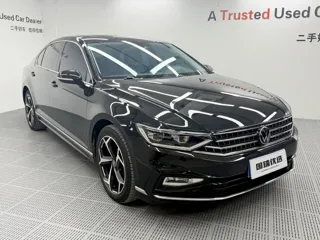 Volkswagen Magotan 2023 купить из Китая, цена 2 222 000 ₽ — Suifenhe Auto