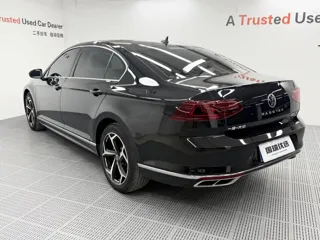 Volkswagen Magotan 2023 купить из Китая, цена 2 222 000 ₽ — Suifenhe Auto