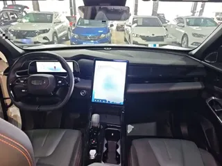 Geely Boyue 2025 купить из Китая, цена 2 669 000 ₽ — Suifenhe Auto