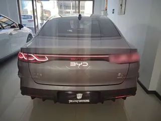 BYD Qin 2025 купить из Китая, цена 2 629 000 ₽ — Suifenhe Auto