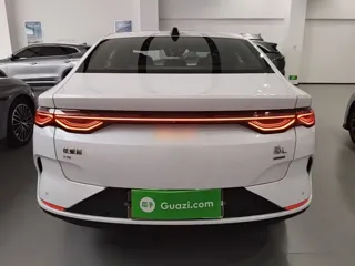 BYD Qin 2025 купить из Китая, цена 3 357 000 ₽ — Suifenhe Auto