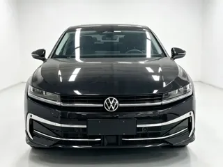 Volkswagen Magotan 2025 купить из Китая, цена 4 145 000 ₽ — Suifenhe Auto