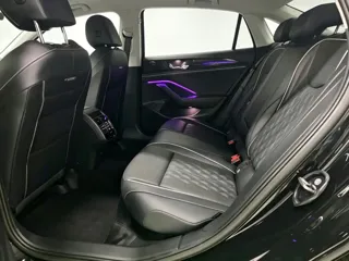 Volkswagen Magotan 2025 купить из Китая, цена 4 145 000 ₽ — Suifenhe Auto