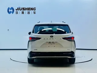 Toyota Granvia 2024 купить из Китая, цена 7 412 000 ₽ — Suifenhe Auto