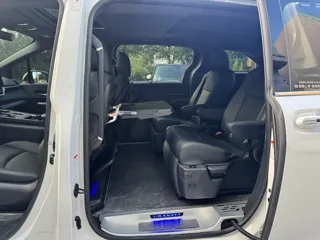 Toyota Granvia 2025 купить из Китая, цена 8 064 000 ₽ — Suifenhe Auto