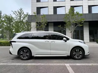 Toyota Granvia 2025 купить из Китая, цена 8 179 000 ₽ — Suifenhe Auto