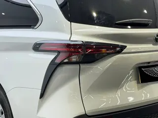 Toyota Granvia 2024 купить из Китая, цена 6 828 000 ₽ — Suifenhe Auto