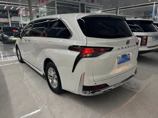 Toyota Granvia 2025 купить из Китая, цена 7 868 000 ₽ — Suifenhe Auto
