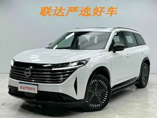 Nissan Pathfinder 2024
