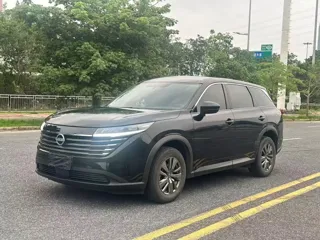 Nissan Pathfinder 2024