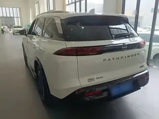 Nissan Pathfinder 2024 купить из Китая, цена 4 627 000 ₽ — Suifenhe Auto
