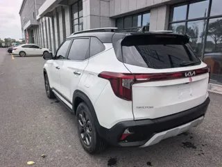 Kia Seltos 2024 купить из Китая, цена 2 306 000 ₽ — Suifenhe Auto