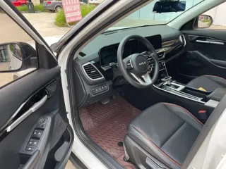 Kia Seltos 2023 купить из Китая, цена 1 851 000 ₽ — Suifenhe Auto
