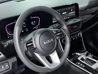 Kia Seltos 2023 купить из Китая, цена 2 044 000 ₽ — Suifenhe Auto