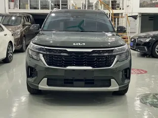 Kia Seltos 2023 купить из Китая, цена 2 046 000 ₽ — Suifenhe Auto