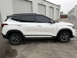 Kia Seltos 2023 купить из Китая, цена 1 851 000 ₽ — Suifenhe Auto