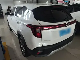 Kia Seltos 2025 купить из Китая, цена 1 765 000 ₽ — Suifenhe Auto