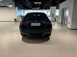BMW i3 2023 купить из Китая, цена 4 801 000 ₽ — Suifenhe Auto