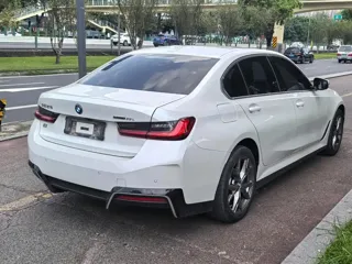 BMW i3 2023 купить из Китая, цена 4 746 000 ₽ — Suifenhe Auto