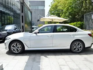 BMW i3 2023 купить из Китая, цена 4 673 000 ₽ — Suifenhe Auto
