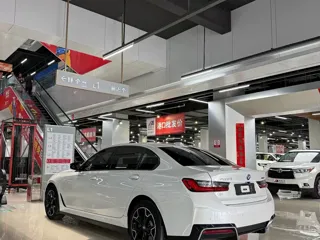 BMW i3 2024 купить из Китая, цена 4 589 000 ₽ — Suifenhe Auto