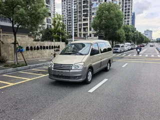 Dongfeng Fengxing Lingzhi 2019 купить из Китая, цена 1 104 000 ₽ — Suifenhe Auto