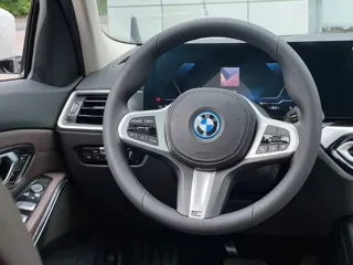 BMW i3 2022 купить из Китая, цена 4 492 000 ₽ — Suifenhe Auto