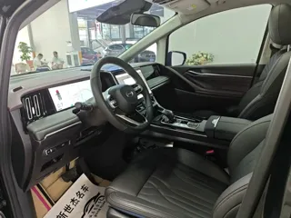 GAC Trumpchi M8 2025 купить из Китая, цена 4 616 000 ₽ — Suifenhe Auto