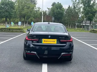 BMW i3 2026 купить из Китая, цена 4 805 000 ₽ — Suifenhe Auto