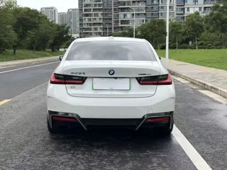 BMW i3 2023 купить из Китая, цена 4 673 000 ₽ — Suifenhe Auto