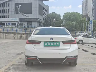 BMW i3 2023 купить из Китая, цена 4 405 000 ₽ — Suifenhe Auto