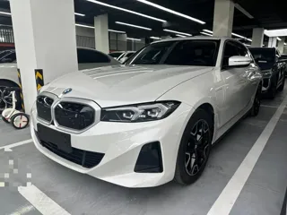 BMW i3 2023 купить из Китая, цена 4 183 000 ₽ — Suifenhe Auto