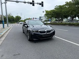 BMW i3 2023 купить из Китая, цена 4 677 000 ₽ — Suifenhe Auto