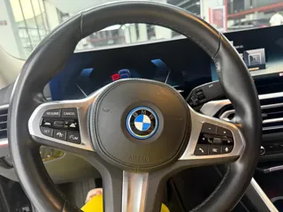 BMW i3 2023 купить из Китая, цена 5 038 000 ₽ — Suifenhe Auto