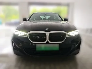 BMW i3 2022 купить из Китая, цена 4 357 000 ₽ — Suifenhe Auto