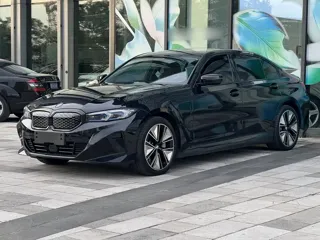 BMW i3 2024