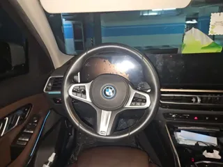 BMW i3 2023 купить из Китая, цена 4 703 000 ₽ — Suifenhe Auto