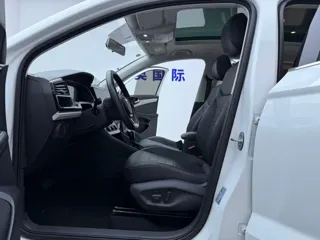 Jetta VS7 2023 купить из Китая, цена 1 727 000 ₽ — Suifenhe Auto