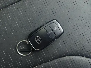 Toyota Corolla Cross 2026 купить из Китая, цена 3 072 000 ₽ — Suifenhe Auto