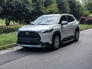 Toyota Corolla Cross 2024 купить из Китая, цена 2 989 000 ₽ — Suifenhe Auto