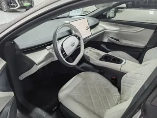 Changan Qiyuan A07 2024 купить из Китая, цена 3 336 000 ₽ — Suifenhe Auto