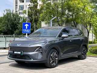 Wuling S 2024 купить из Китая, цена 2 844 000 ₽ — Suifenhe Auto