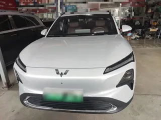 Wuling S 2025 купить из Китая, цена 2 798 000 ₽ — Suifenhe Auto