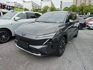 Wuling S 2025 купить из Китая, цена 2 775 000 ₽ — Suifenhe Auto