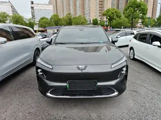 Wuling S 2025 купить из Китая, цена 2 775 000 ₽ — Suifenhe Auto