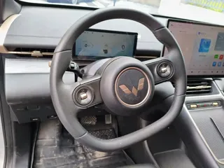 Wuling S 2024 купить из Китая, цена 2 814 000 ₽ — Suifenhe Auto